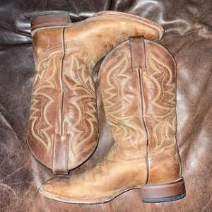 SHYANNE WOMEN'S COGNAC WESTERN BOOTS - SQUARE TOE